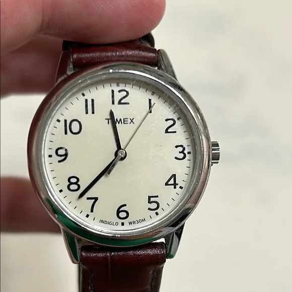 Timex Watch with Dark Brown Leather Strap - Picture 2 of 9